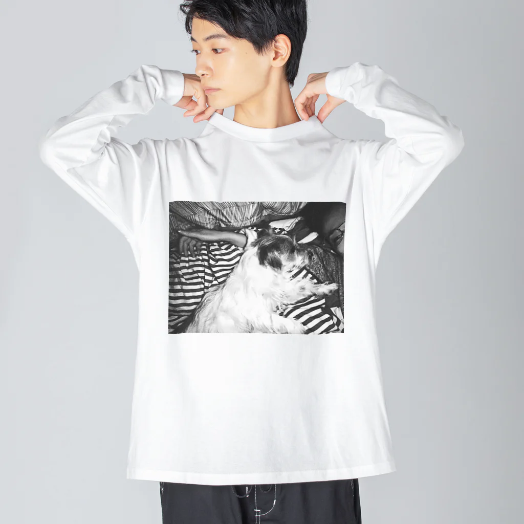 yunoyunojack のチャンミン、女の腕枕で寝る。 Big Long Sleeve T-Shirt