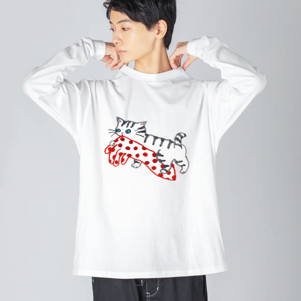 マイマイタケの水玉手袋とねこ ビッグシルエットロングスリーブTシャツ