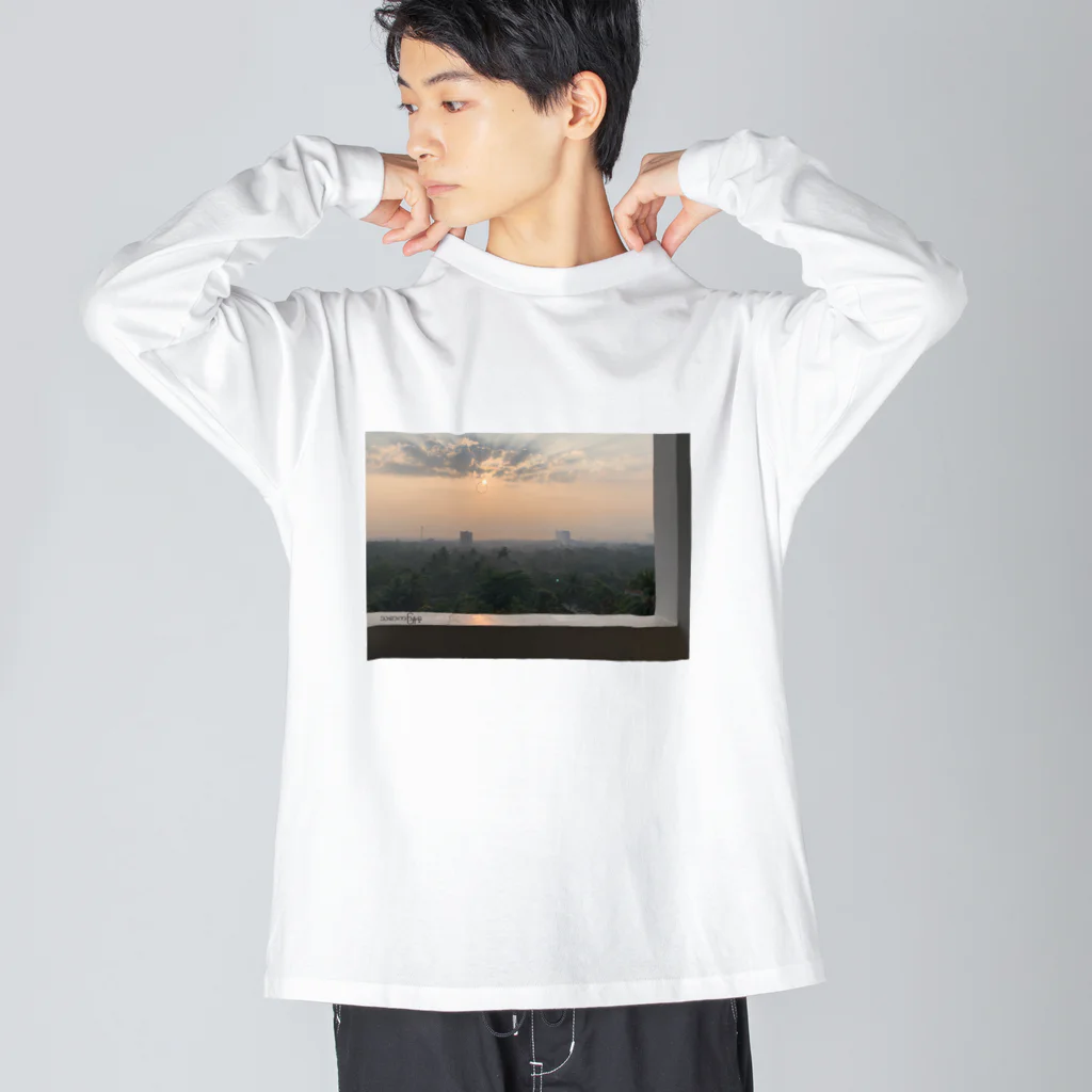 tauttya-ne。の6F  7:30 Big Long Sleeve T-Shirt