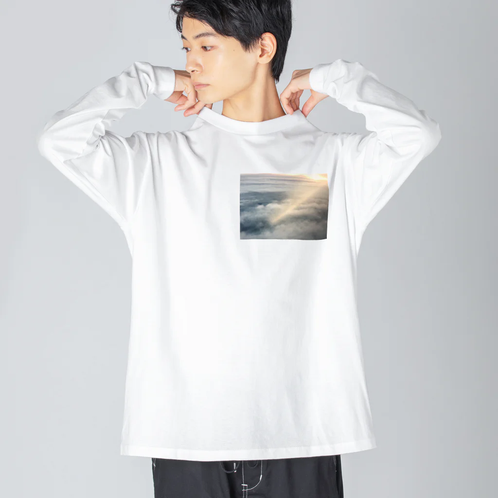 E.moのE.mo Big Long Sleeve T-Shirt