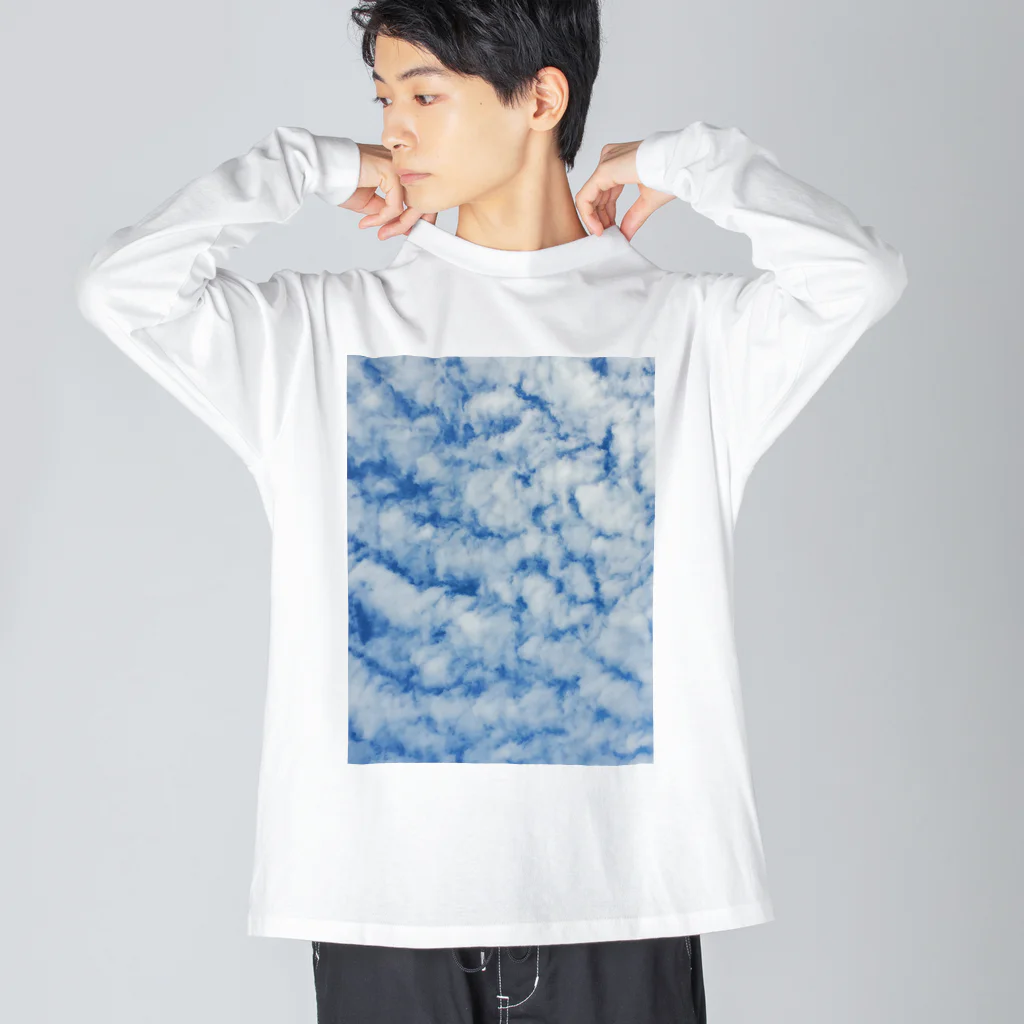 アゲハの絞り染めのような空と雲 ビッグシルエットロングスリーブTシャツ