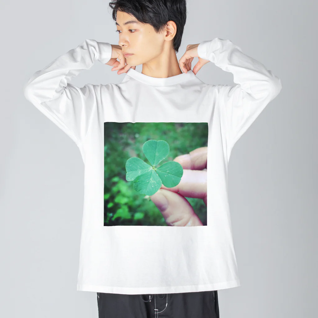 Happy thingsの四つ葉クローバー Big Long Sleeve T-Shirt