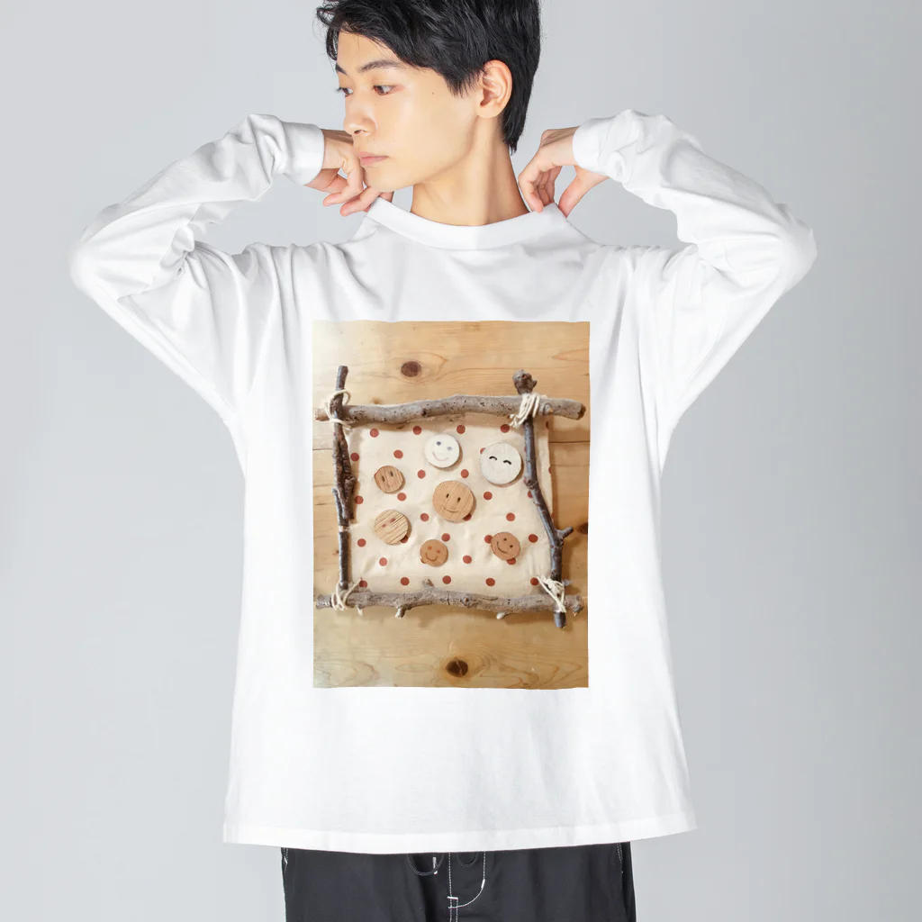 インコのお宿のみんなニコニコ、ティーシャツ、スマホケース、マスクなど。 Big Long Sleeve T-Shirt