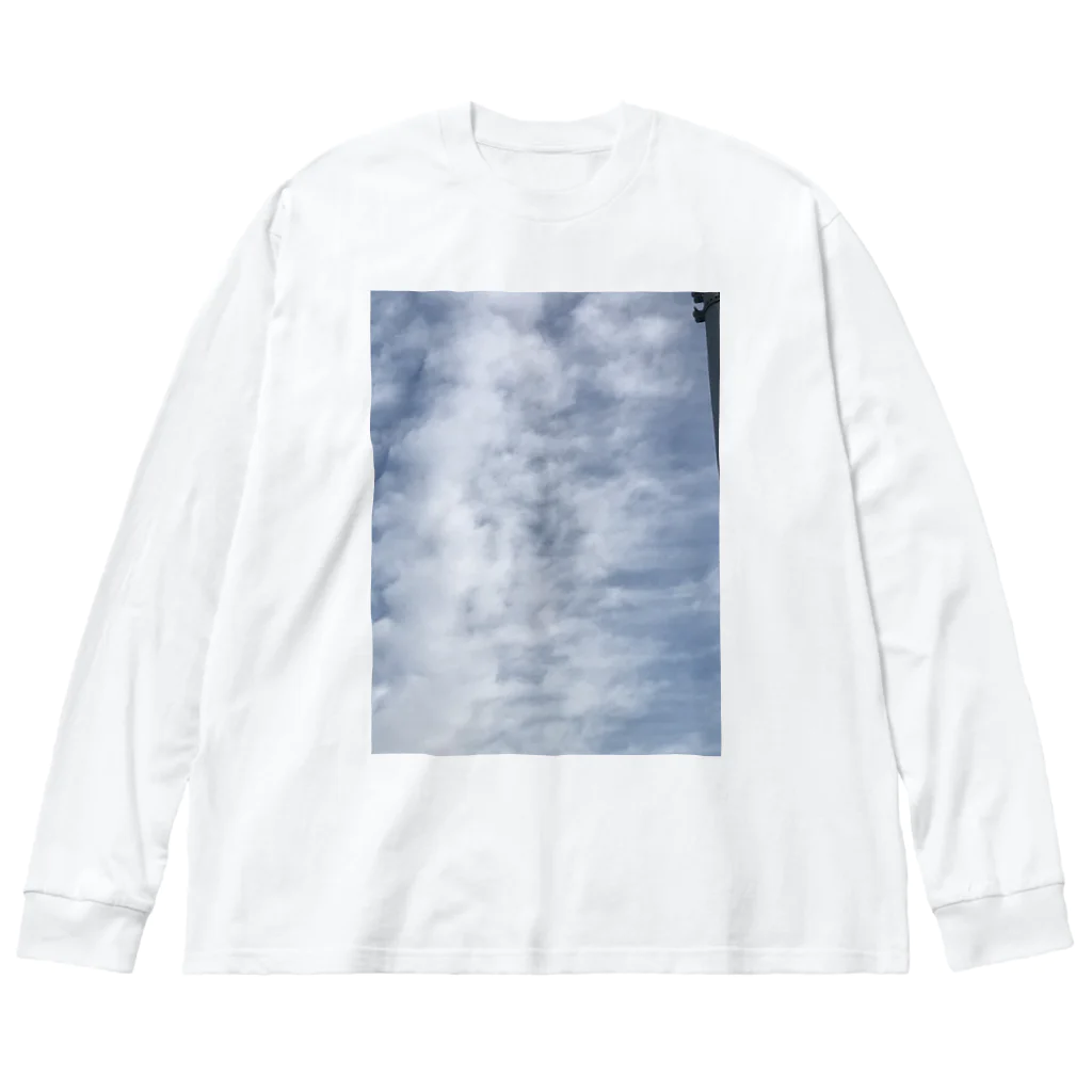 奈樹(なな)の2023年12月　空 ビッグシルエットロングスリーブTシャツ
