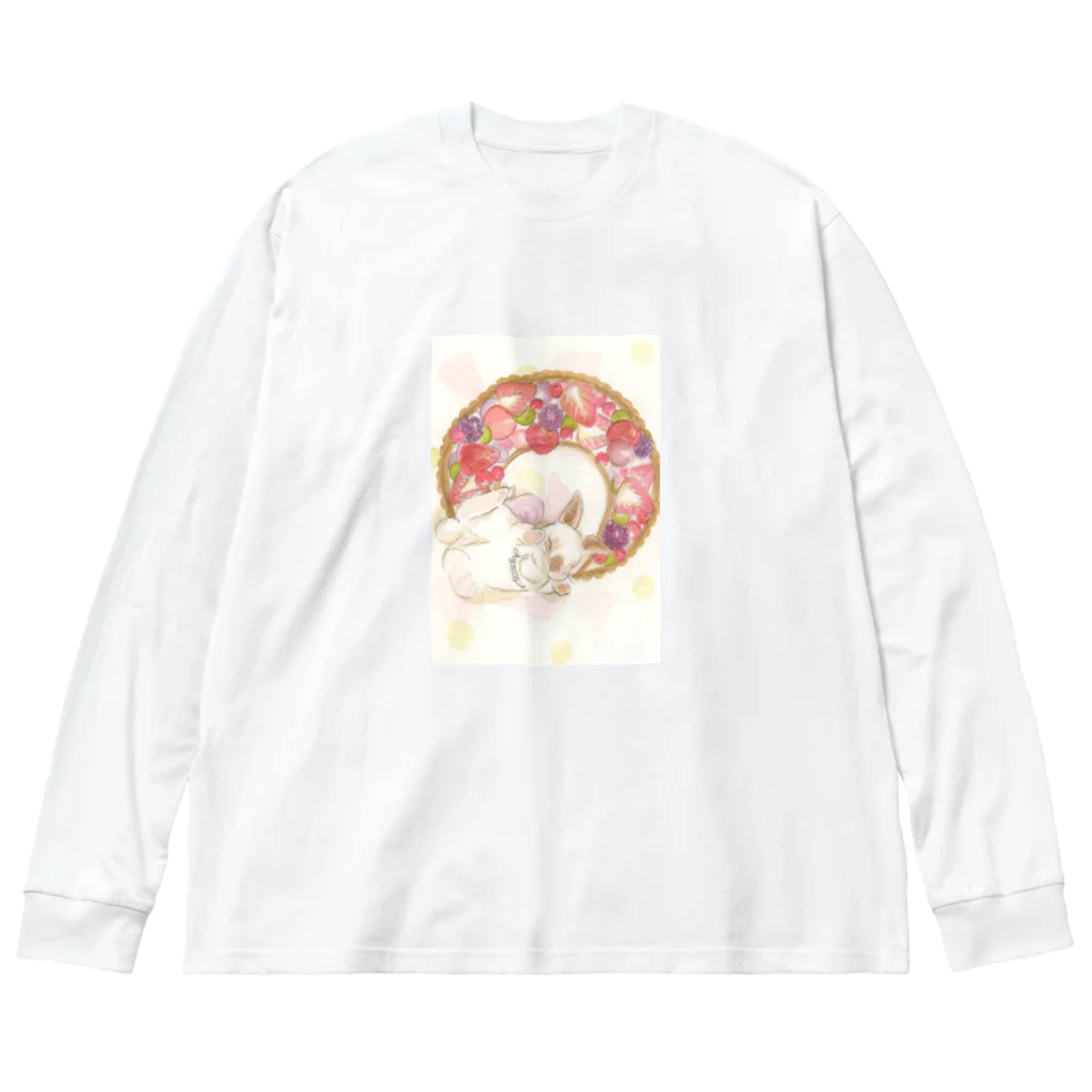 お菓子な森の赤いフルーツタルトムーンとじゃれるウサギ Big Long Sleeve T-Shirt