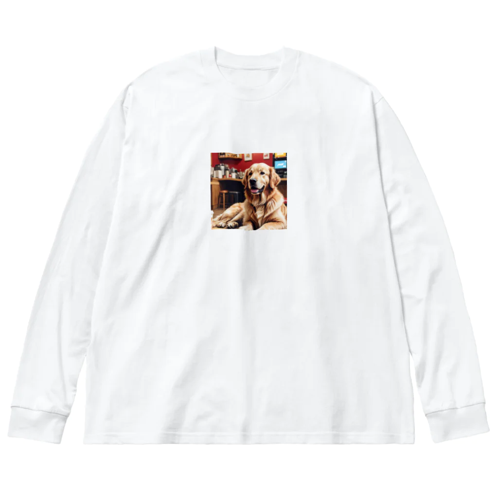 golden99のカフェでリラックスしているゴールデンレトリバー Big Long Sleeve T-Shirt