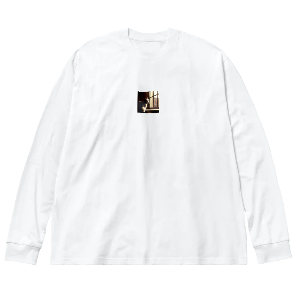 yangjiedaoyuanの外を見ている猫 Big Long Sleeve T-Shirt