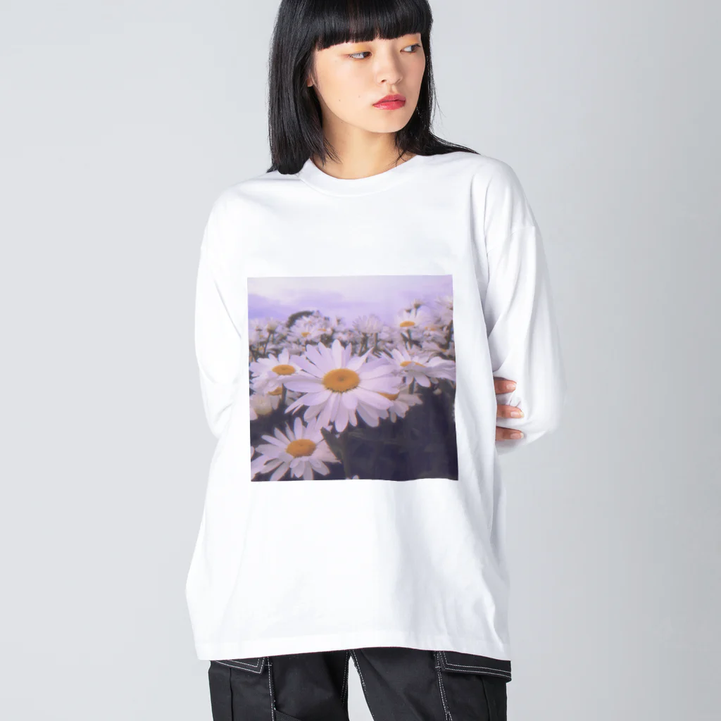 Haunted LabのWhite flowers 白いお花 ビッグシルエットロングスリーブTシャツ