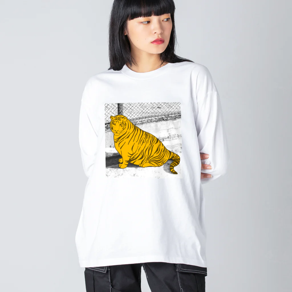 umbrella shopのデブトラちゃん モノクロ背景 Big Long Sleeve T-Shirt