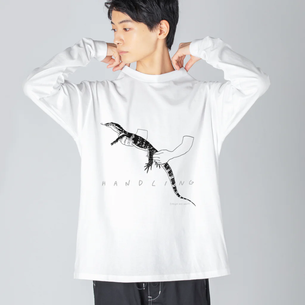 あるごんのハンドリングされるサルバトールモニター Big Long Sleeve T-Shirt