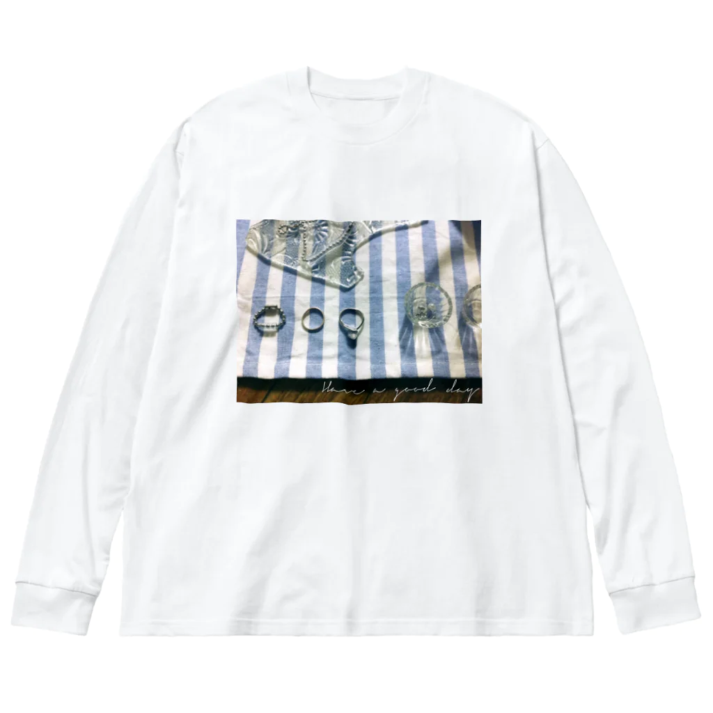 ao art ｍuseumの「静かな暮らしの中で」 Big Long Sleeve T-Shirt