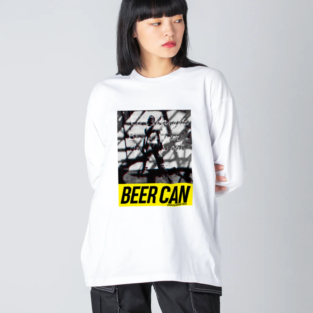 Everything for the BEERのMan with Beer Can Big Long Sleeve T-Shirt