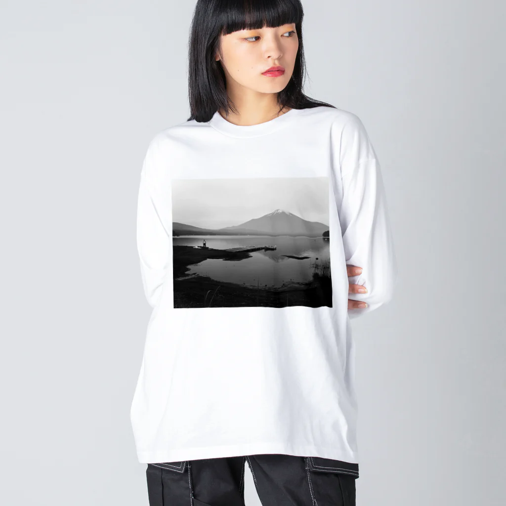 本山周平+GRAF Publishersの富士山とおじさん Big Long Sleeve T-Shirt