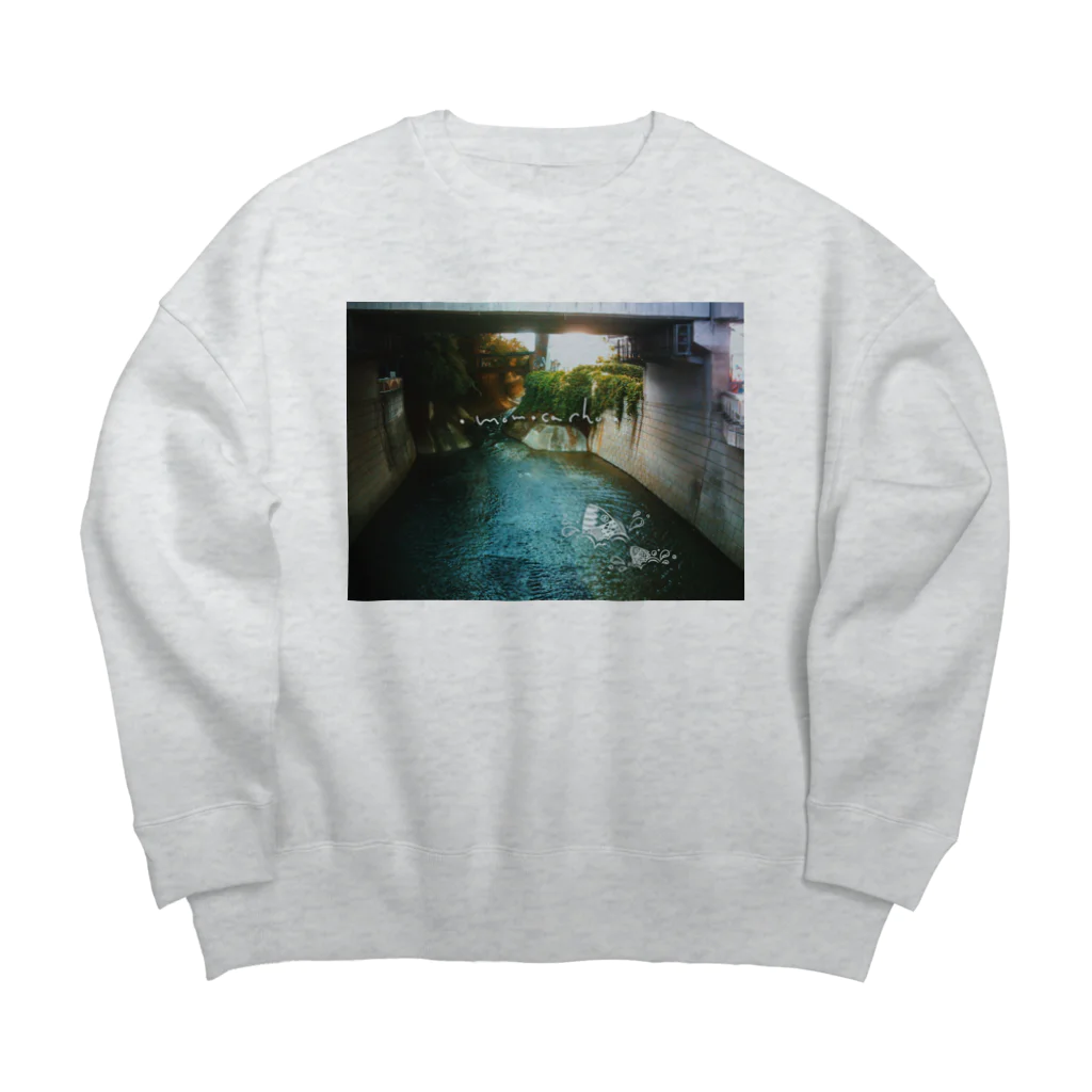 緒田めりのおさかなさん Big Crew Neck Sweatshirt