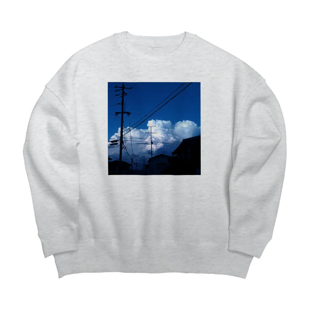 ちるまの店のモクモ雲 Big Crew Neck Sweatshirt