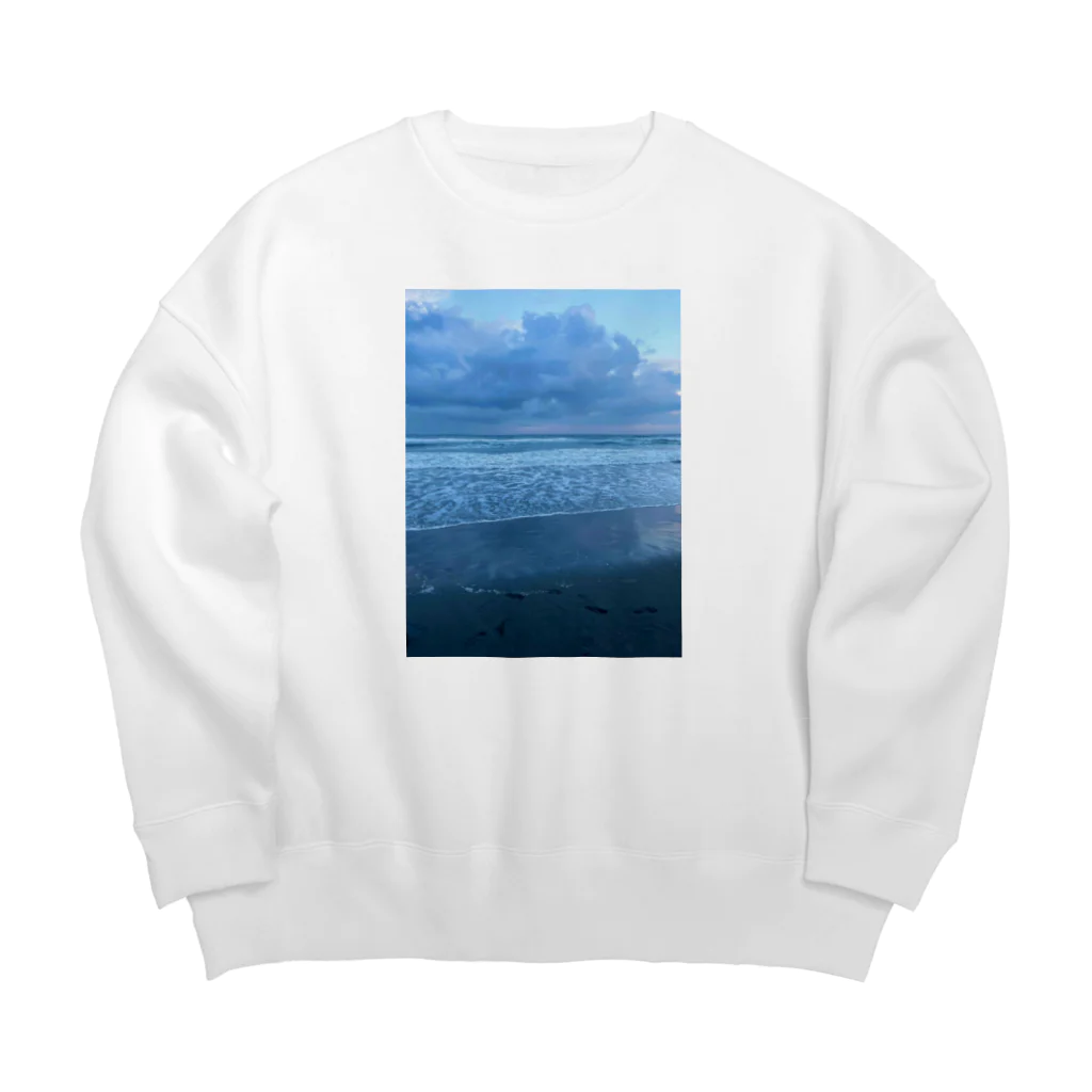 豊風本舗の夏の九十九里浜の浜辺　３ Big Crew Neck Sweatshirt