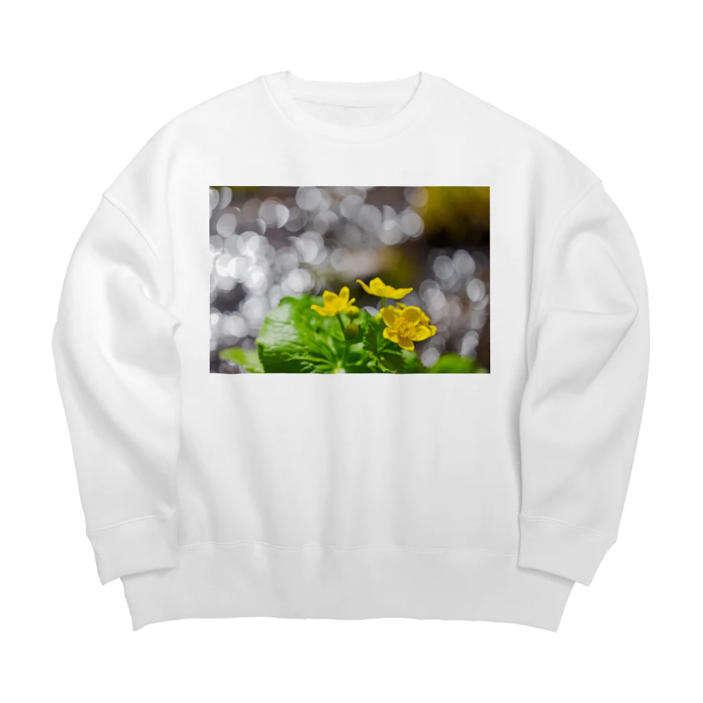 guchy-kのヤチブキの輝き Big Crew Neck Sweatshirt