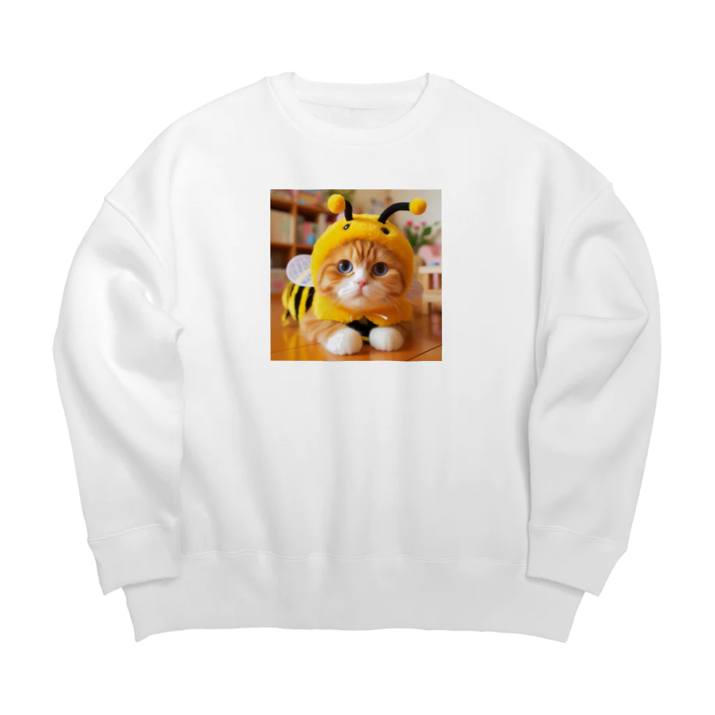 終わらない夢🌈のミツバチ🐝のコスプレをした🐱にゃんこ🐾 Big Crew Neck Sweatshirt