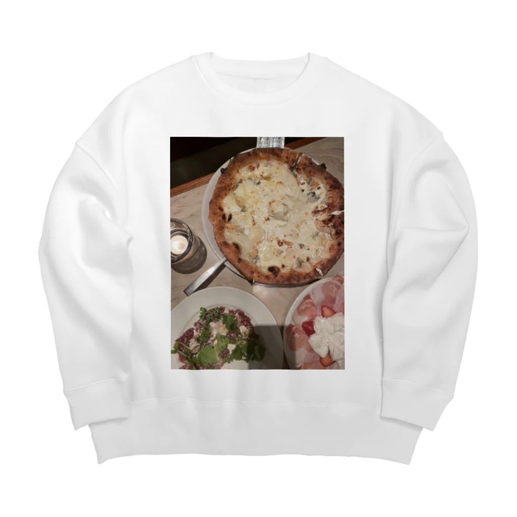 格安店よぴまるの美味しいご飯をパシャリ1 Big Crew Neck Sweatshirt