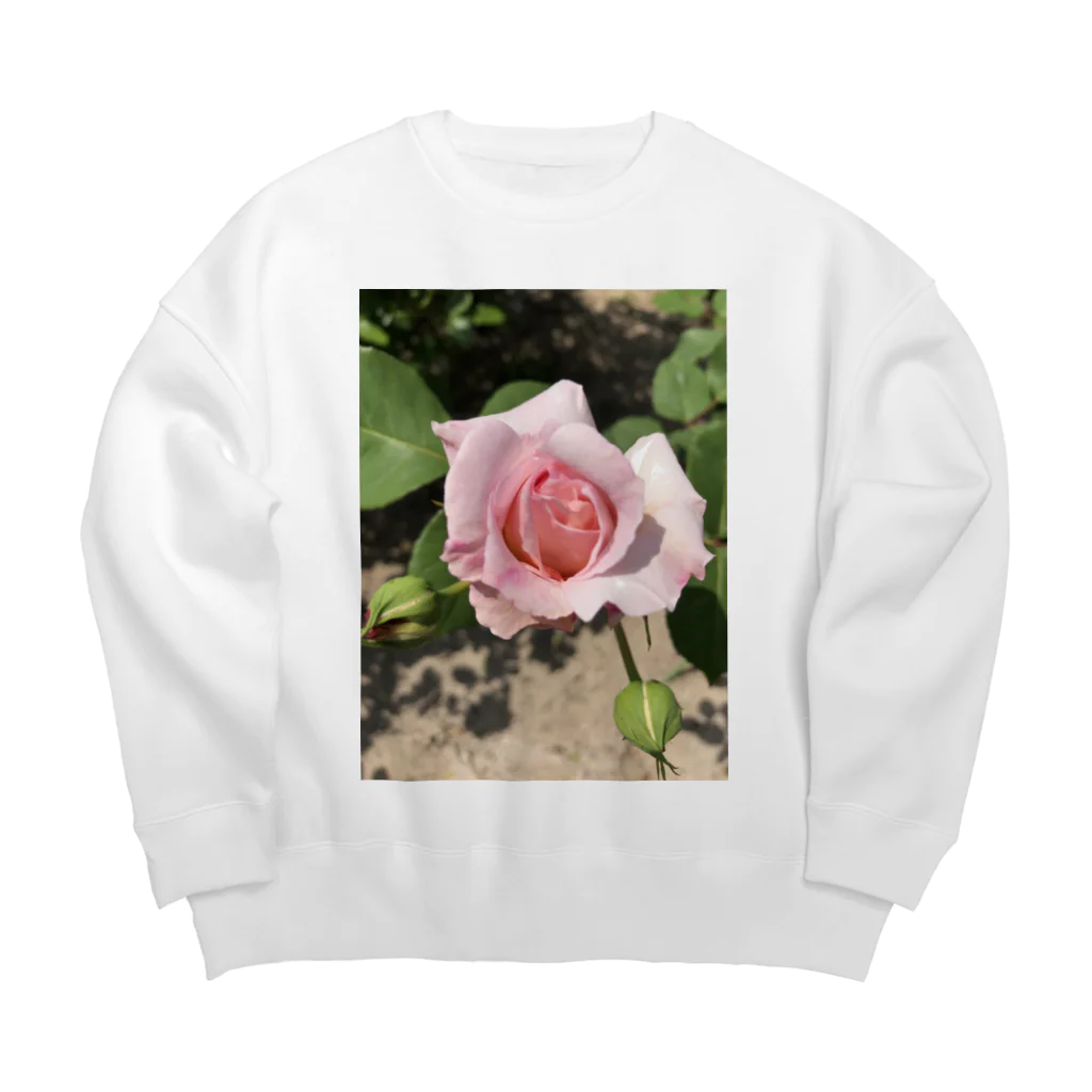 2626(ふわふわ)のピンクの薔薇ちゃん Big Crew Neck Sweatshirt