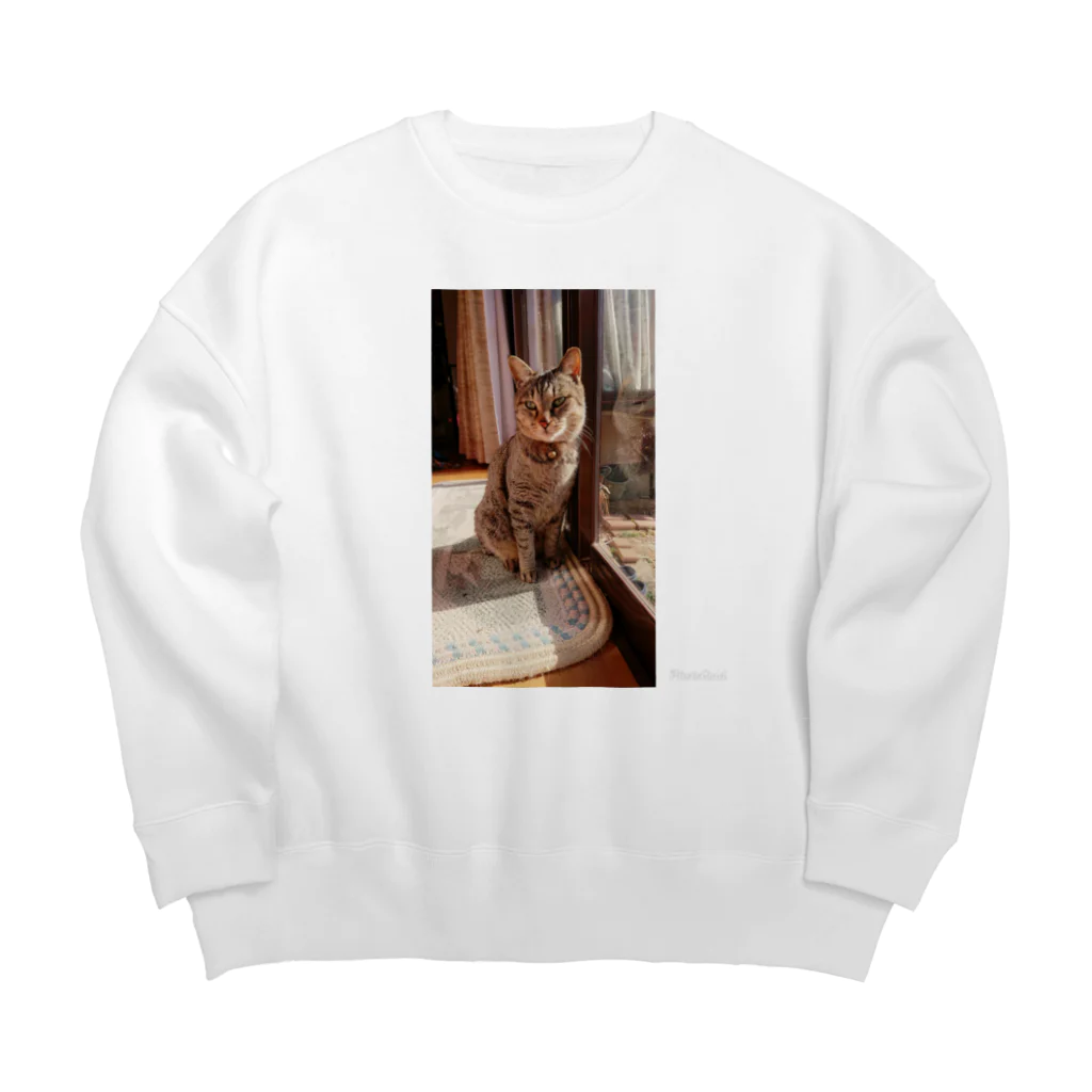 キジトラ猫ミミのミミ Big Crew Neck Sweatshirt