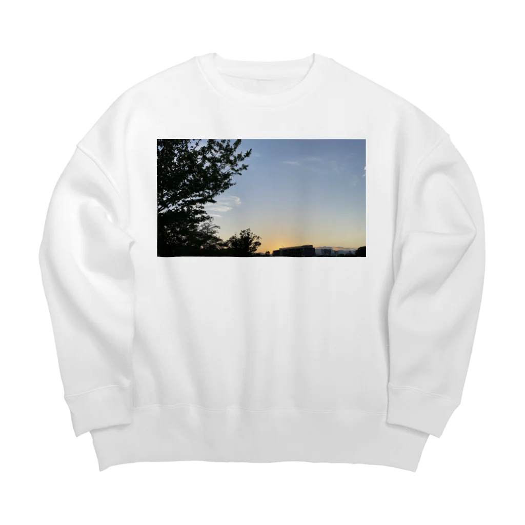 nemunemの日暮れ Big Crew Neck Sweatshirt