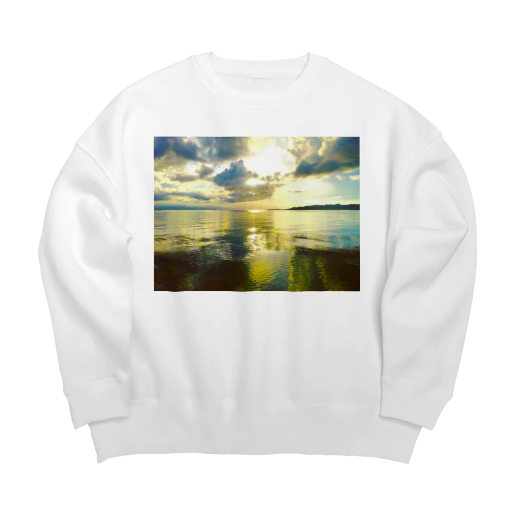 mizuphoto galleryの鏡の世界 Big Crew Neck Sweatshirt