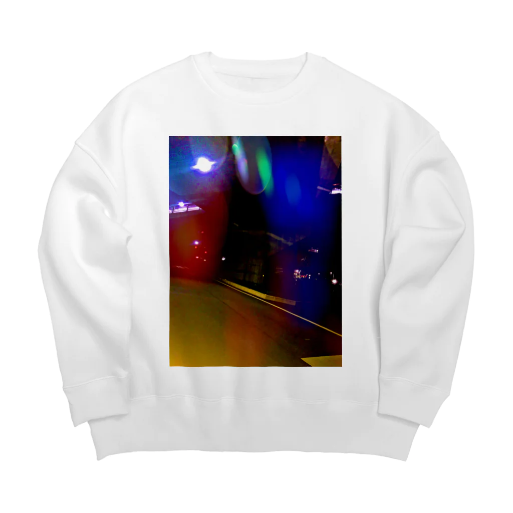 M.T. のEMOシリーズ Big Crew Neck Sweatshirt