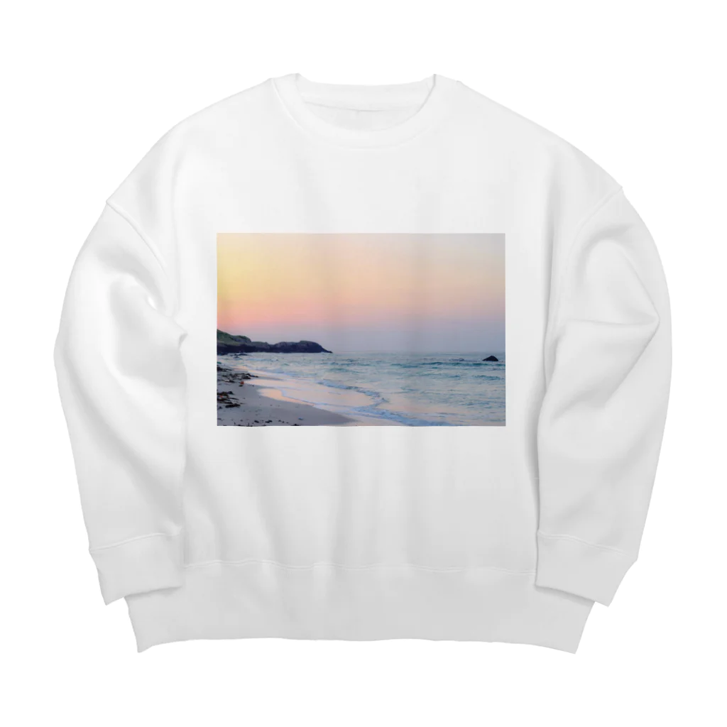 魚を正しくさばくのSunset on the beach Big Crew Neck Sweatshirt