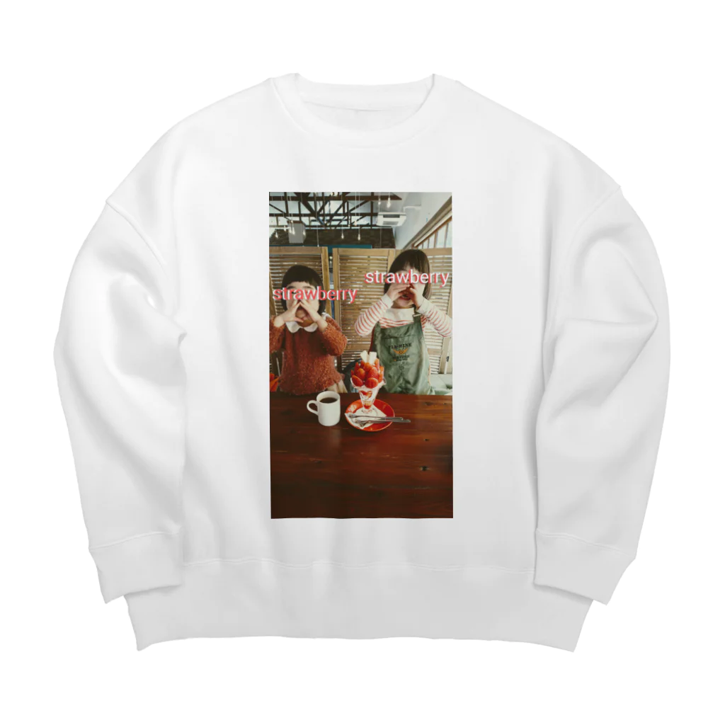 pARuのstrawberry Big Crew Neck Sweatshirt