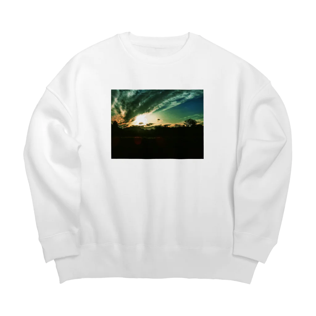 SHOPマニャガハの変わる空、変わる雲 Big Crew Neck Sweatshirt