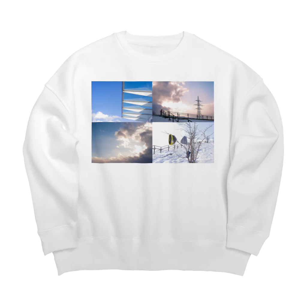 moromoroの冬の公園 Big Crew Neck Sweatshirt