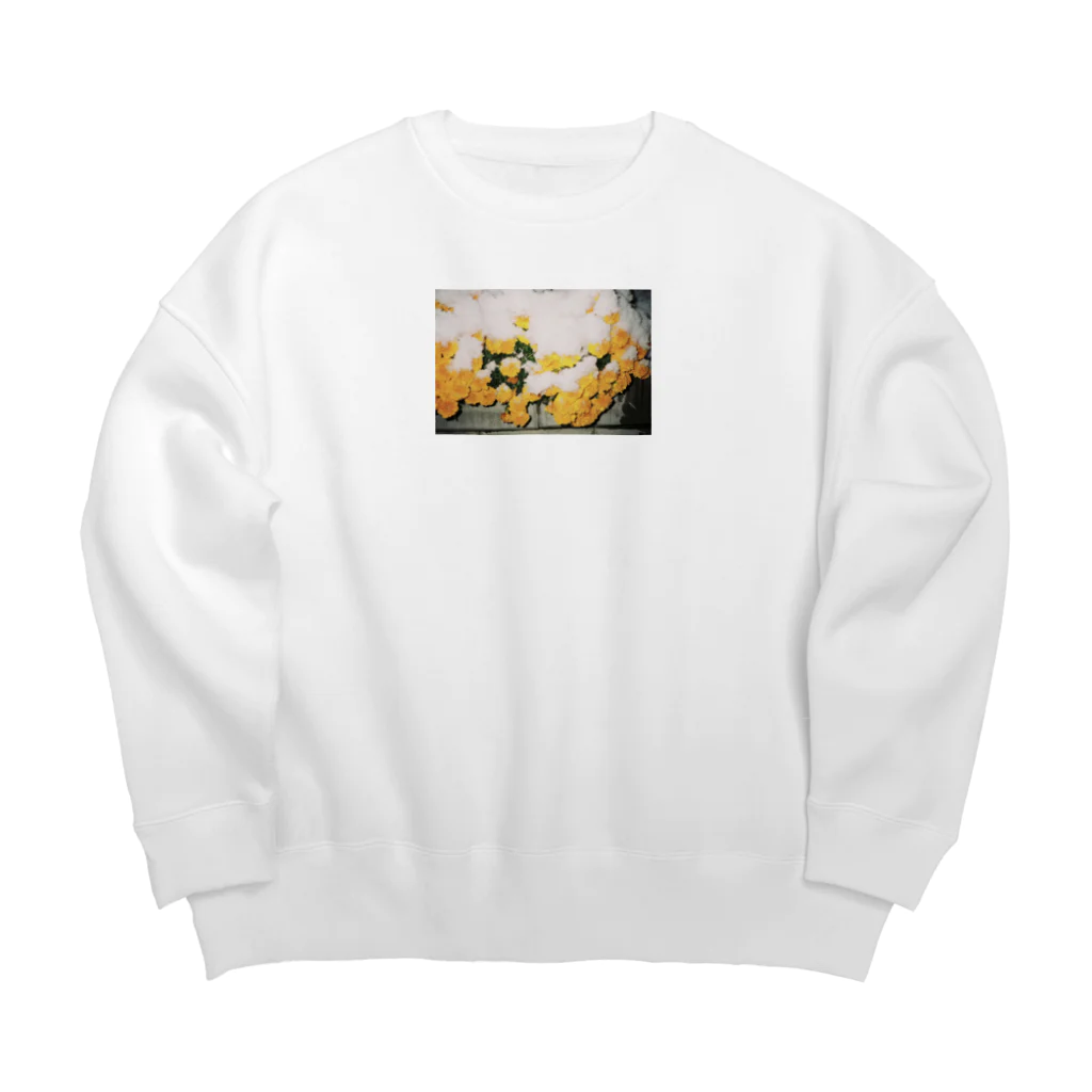 たにたにの早春マリーゴールド Big Crew Neck Sweatshirt