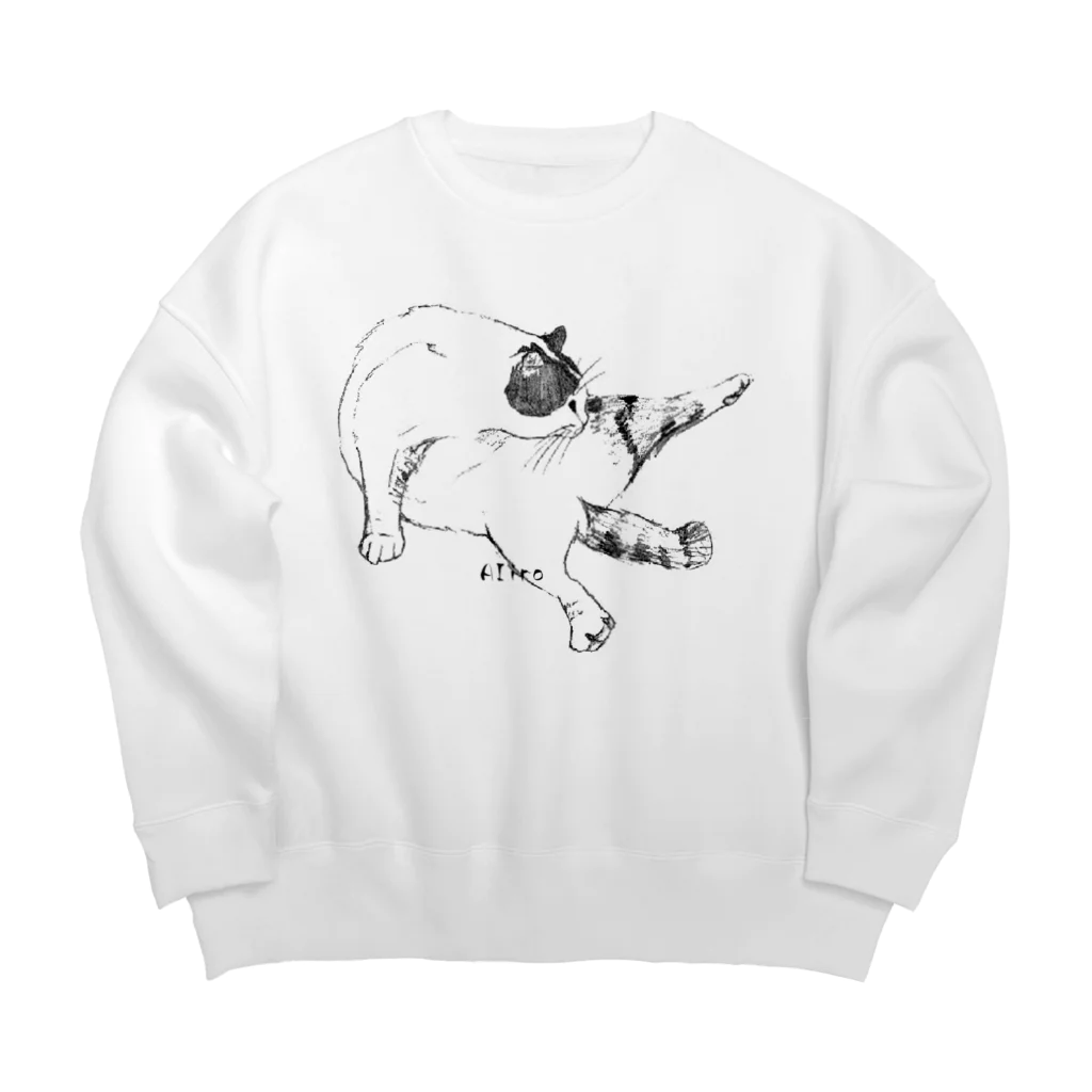 ３２１６の毛繕いの猫 Big Crew Neck Sweatshirt