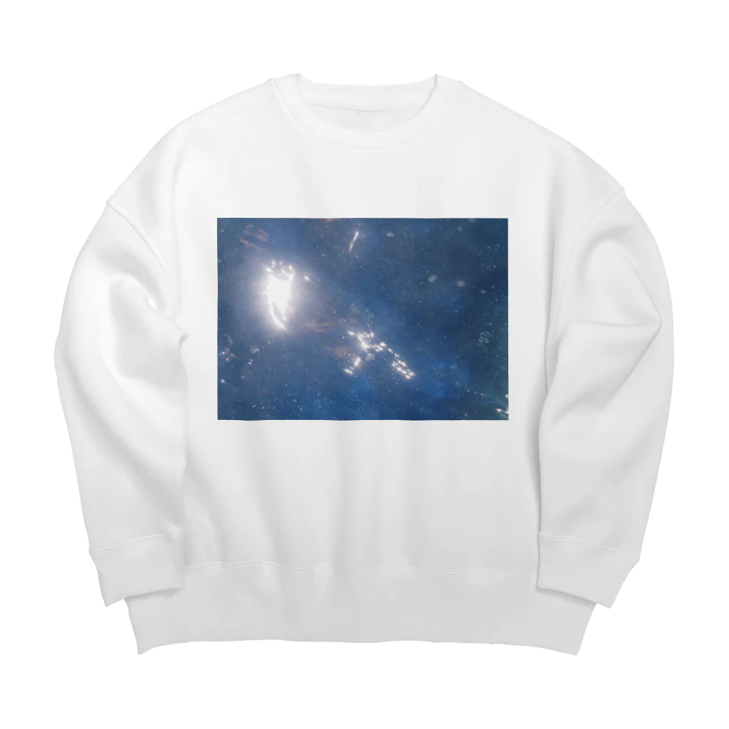 ビタミンDの宇宙が見えた Big Crew Neck Sweatshirt