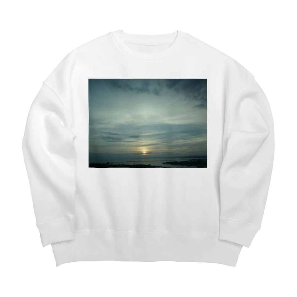 空屋　sorayakusakaの201409131716000　夕暮れの釧路港 Big Crew Neck Sweatshirt