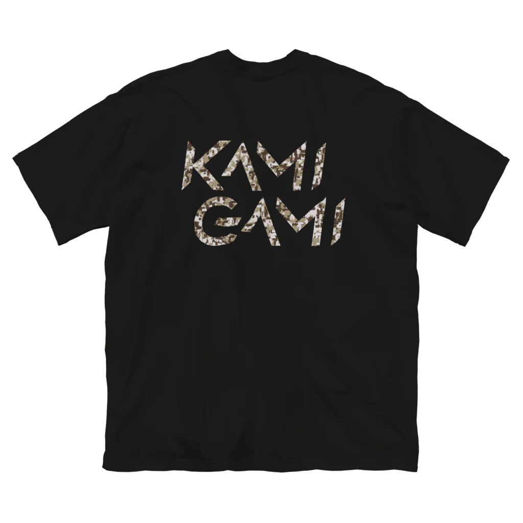 KAMI-GAMI from NTPの『KAMI-GAMI』backprint typography カモフラ ビッグシルエットTシャツ