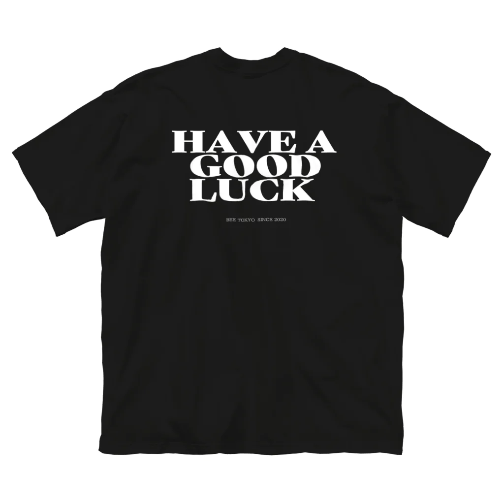 Bee Tokyoの＃HAVEAGOODLUCK BW ビッグシルエットTシャツ