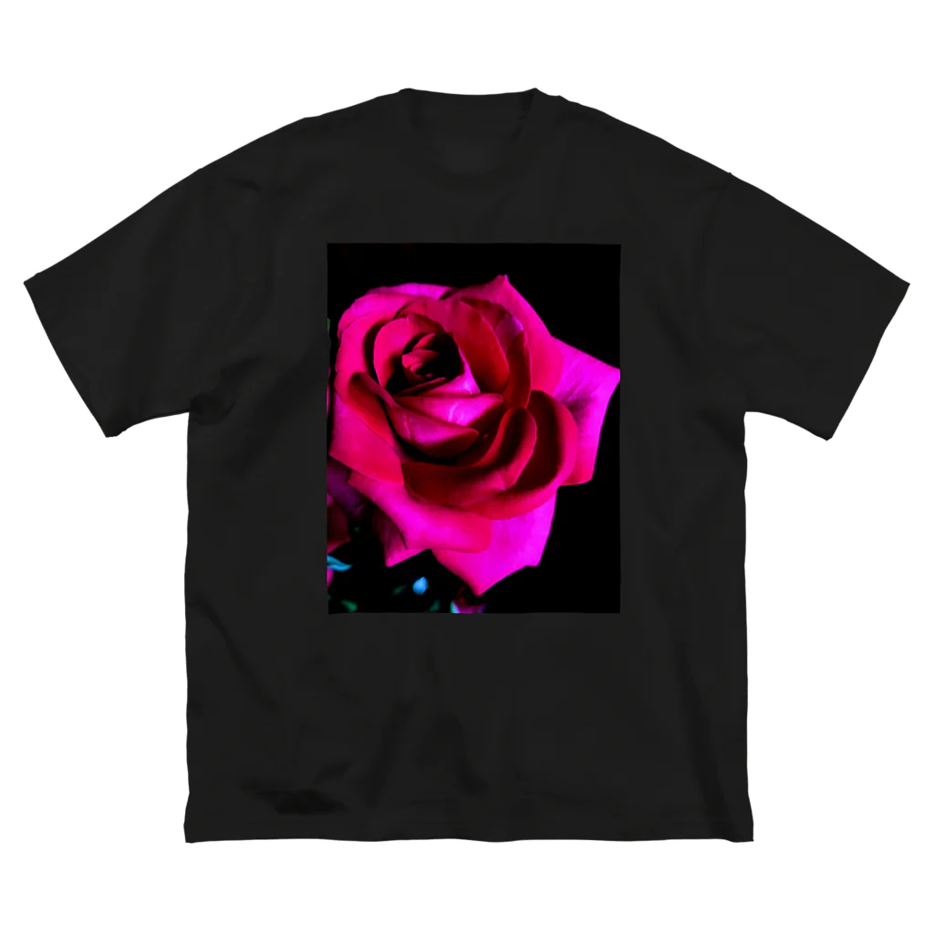 Anna’s galleryのDeep Pink ROSE ビッグシルエットTシャツ