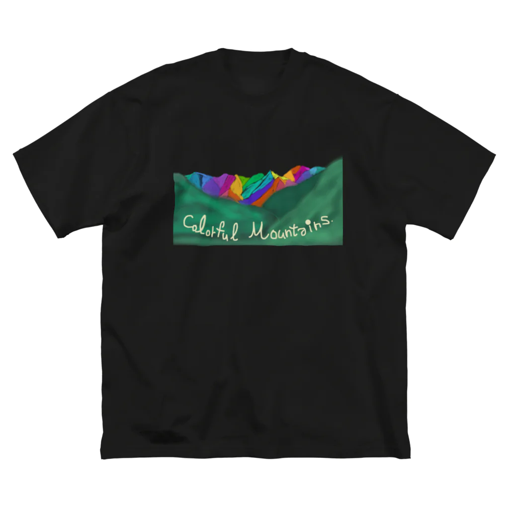 Lunannieのカラフルな山たち Big T-Shirt