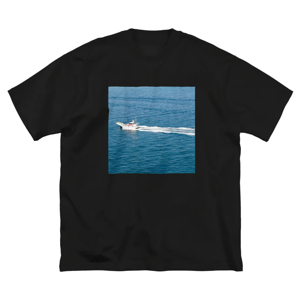 旅先pics📸の灯台から撮影したボート_スクエア ビッグシルエットTシャツ