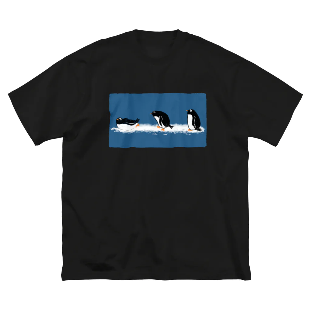 うめだのグッズショップのジェンツーペンギンのおさんぽ ビッグシルエットTシャツ