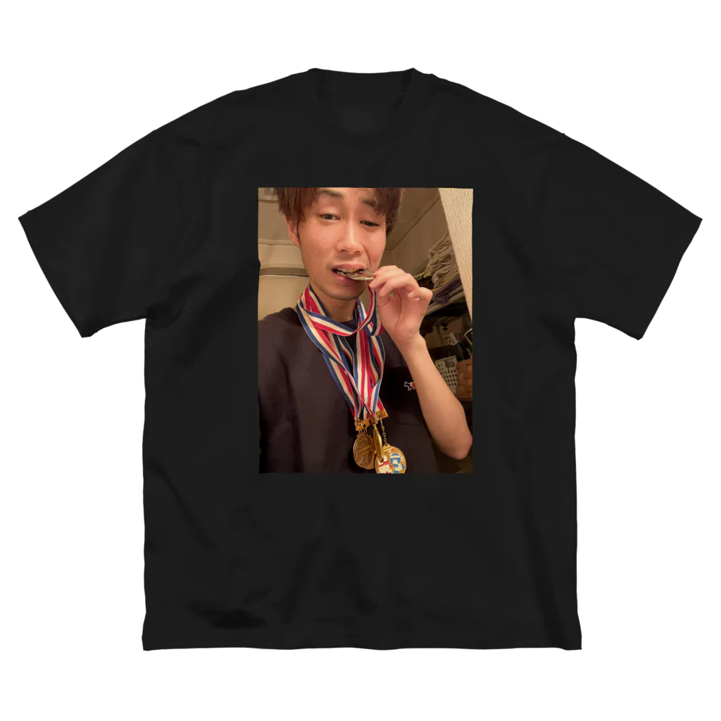 自撮りし過ぎて思ってるよ。のやまだ:8月の顔1位 Big T-Shirt