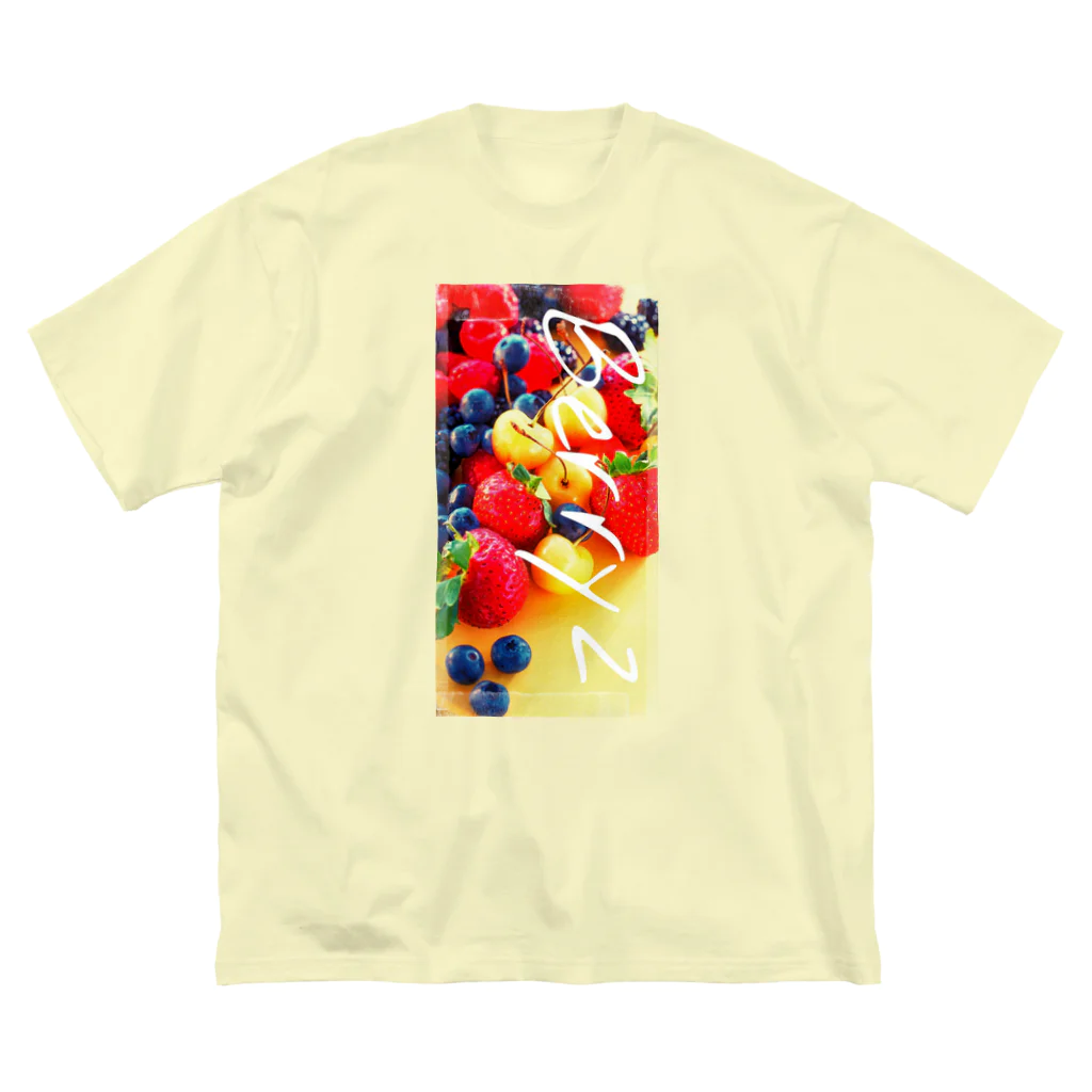 poppy22のはじけるベリーBerryz ビッグシルエットTシャツ