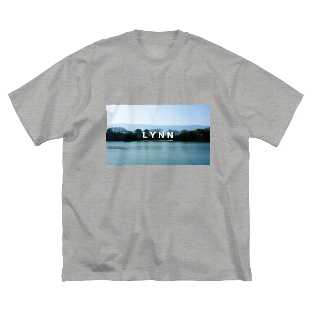 LYNN FUKUOKAのriver LYNN ビッグシルエットTシャツ