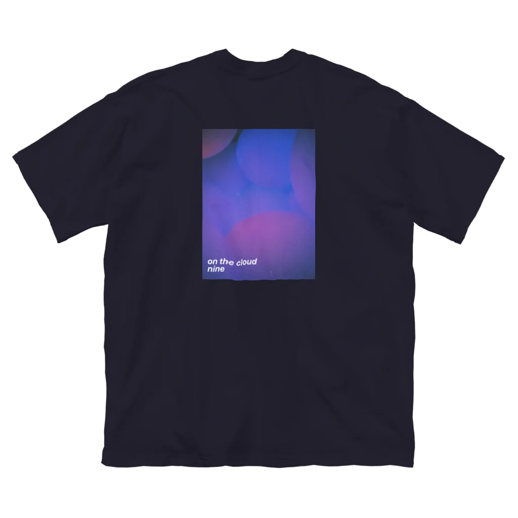 ナトリウム屋さんのon the cloud nine ビッグシルエットTシャツ