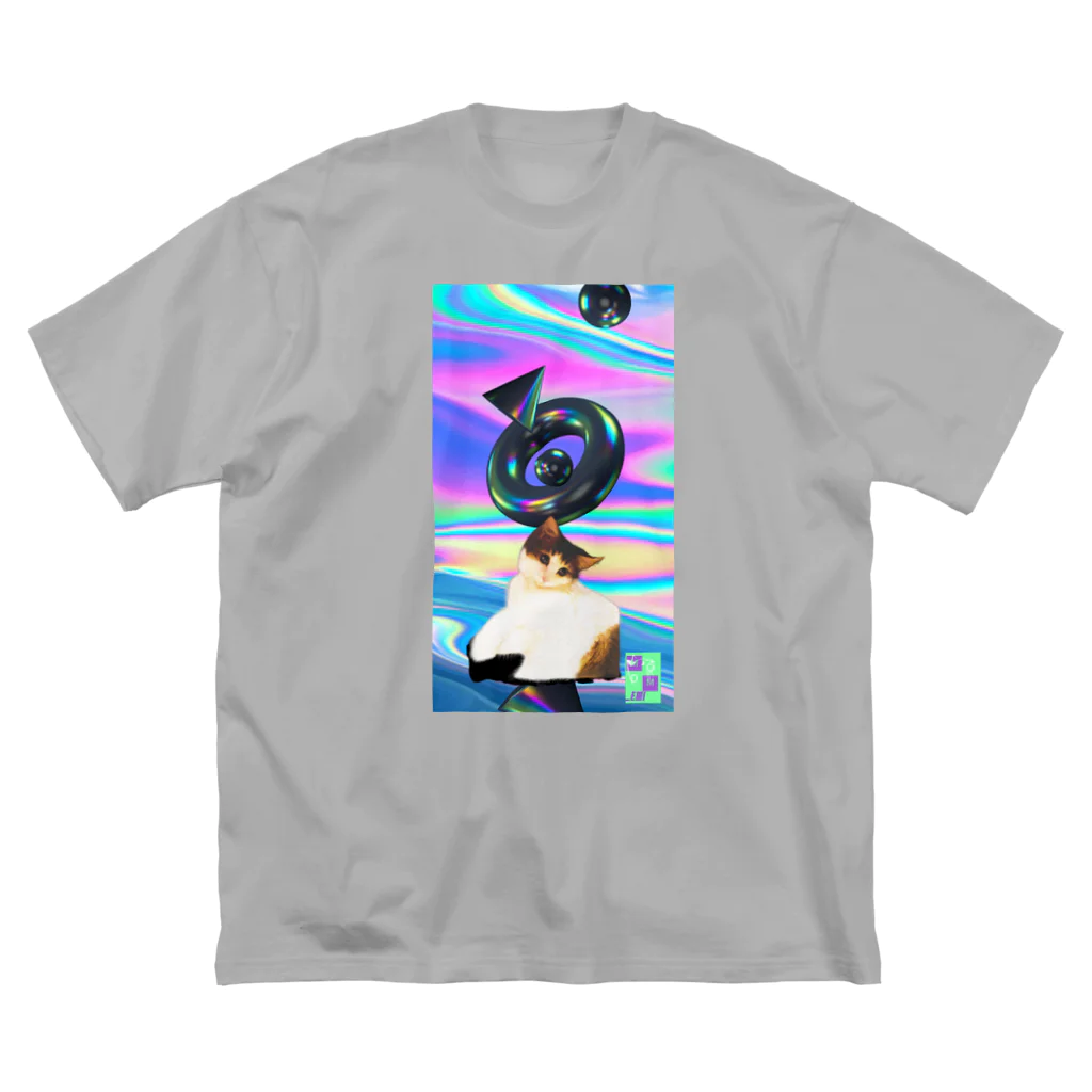 momo_emiのネオン2022 Big T-Shirt