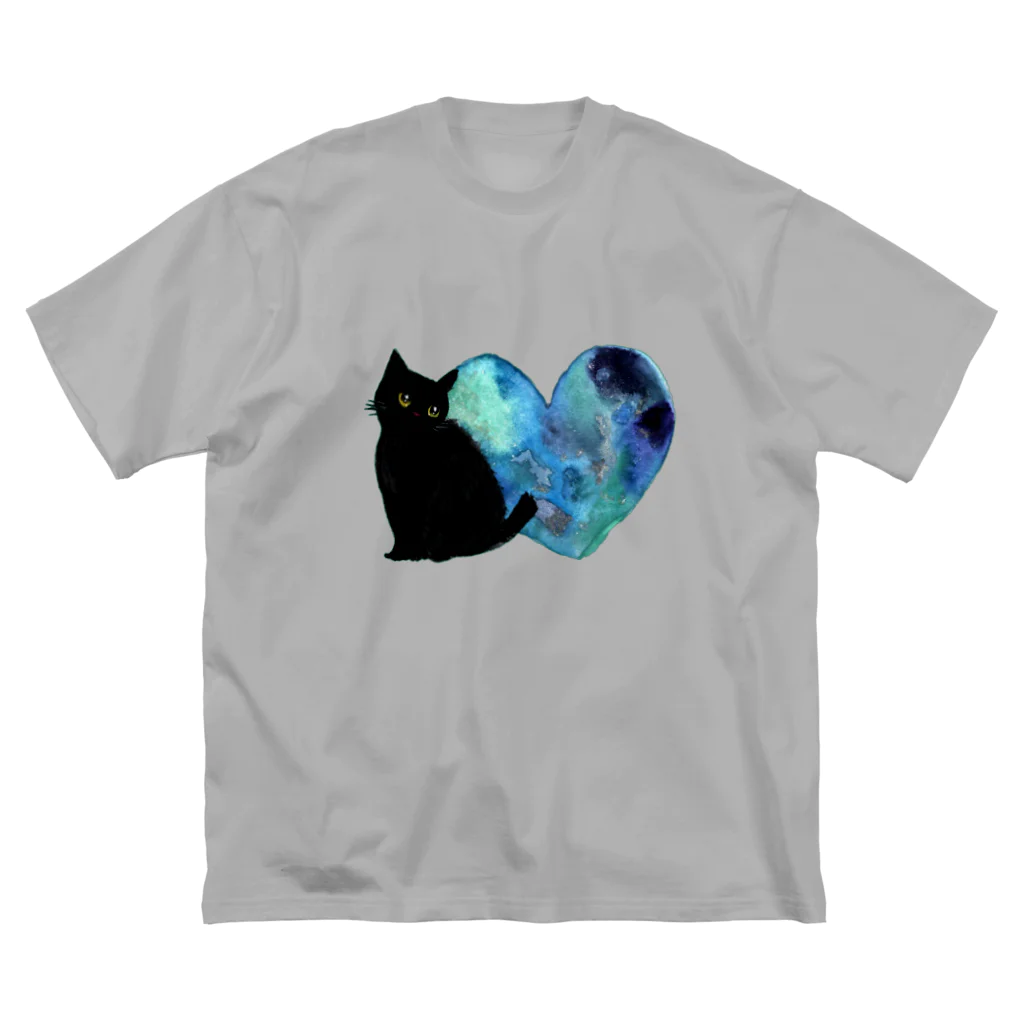 WAMI ARTの青いハートと黒猫ちゃん ビッグシルエットTシャツ