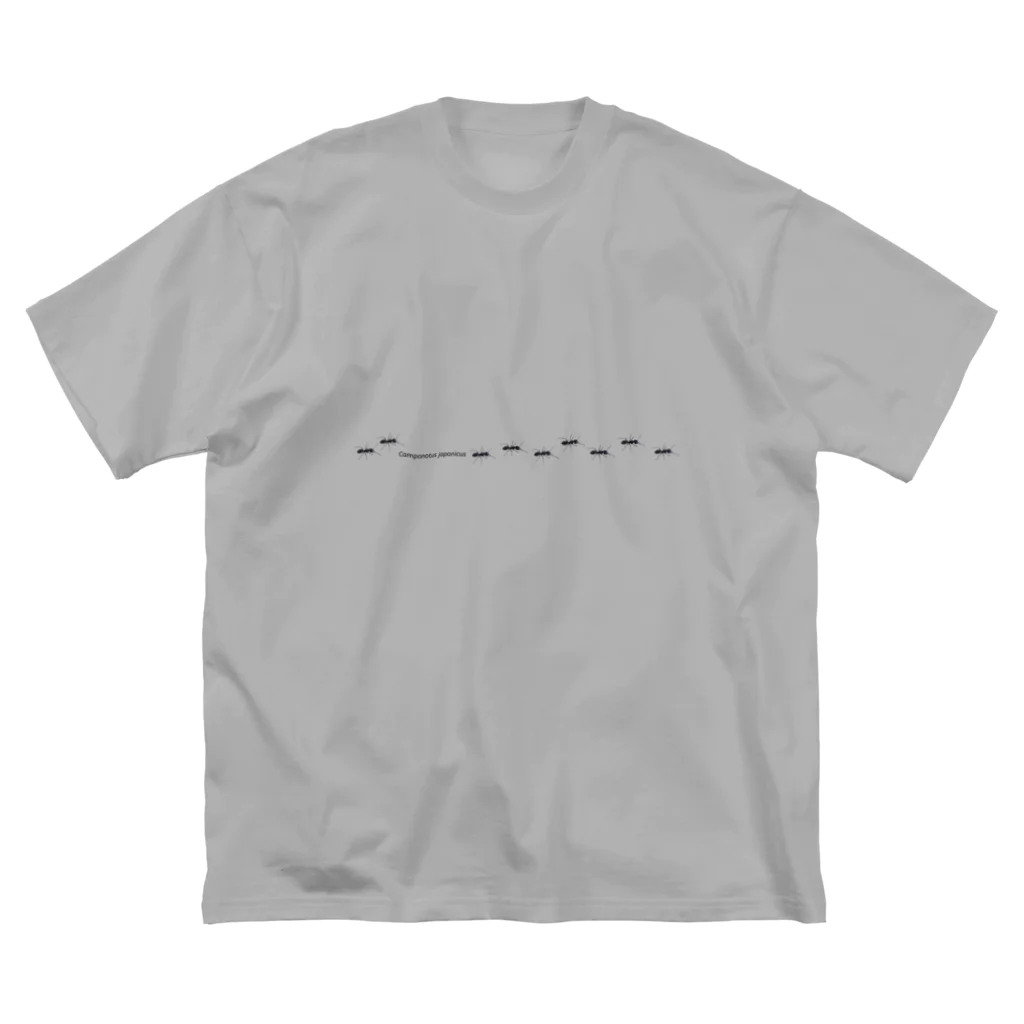 L_arctoaのクロオオアリの行列 ビッグシルエットTシャツ