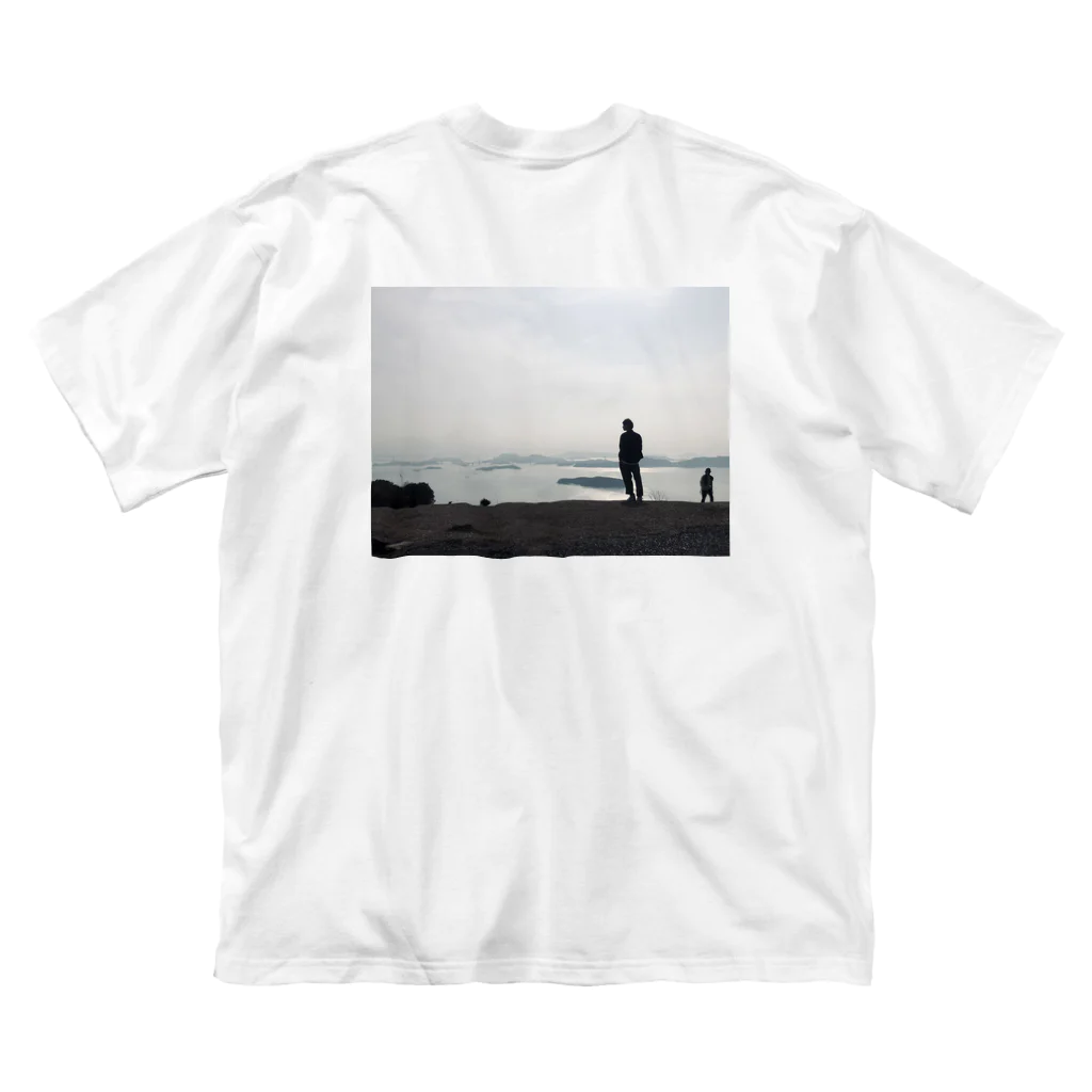 仏の尻の下の蓮のOvercast ビッグシルエットTシャツ